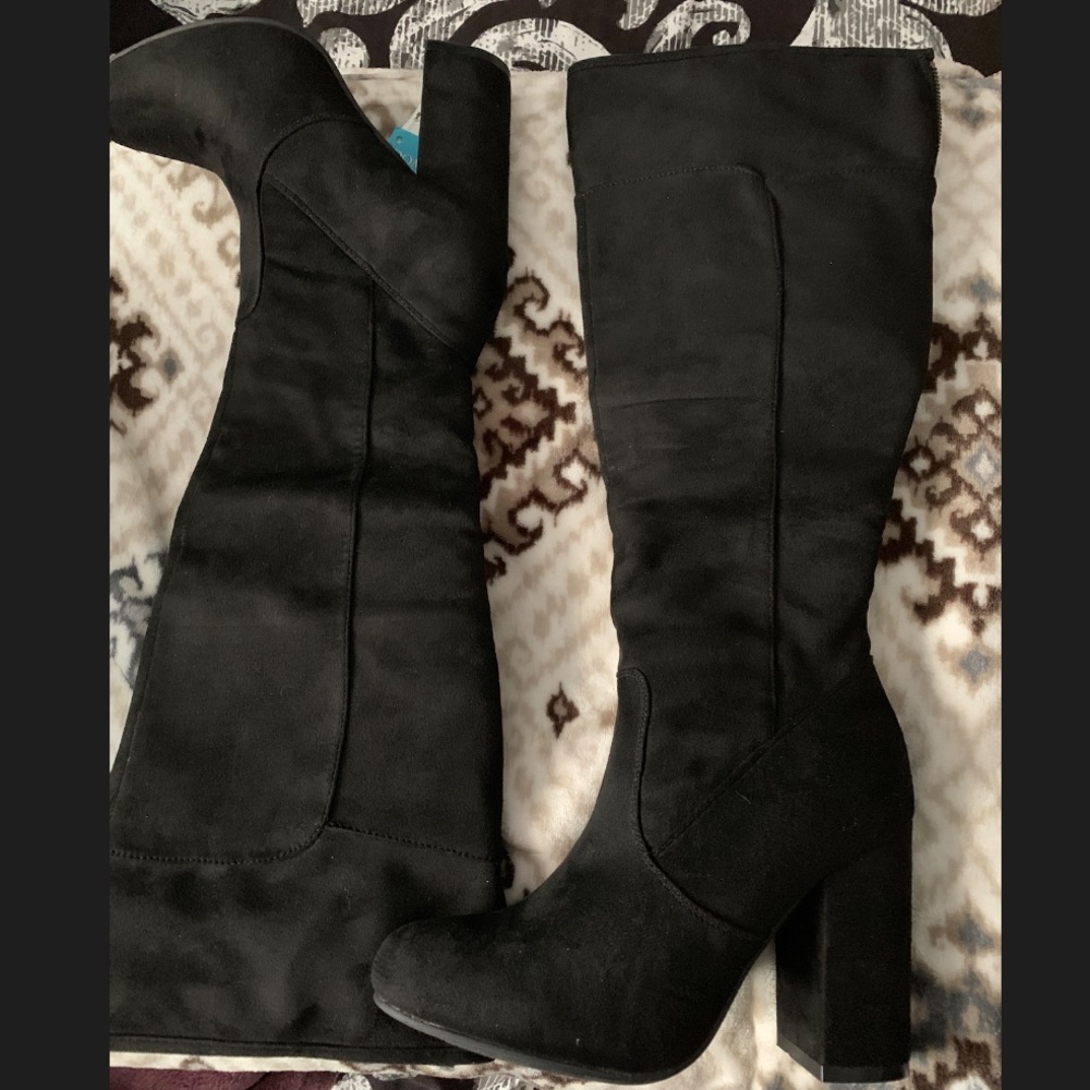 Black suede boots